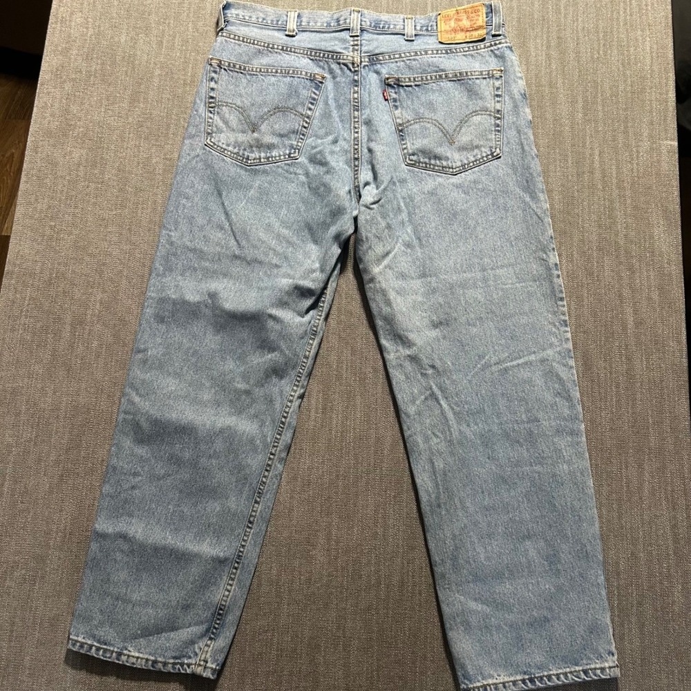 Levi's 550 Relaxed Fit Jeans Mens 38x32 Light Wash Blue Tapered Leg Denim - Picture 7 of 10